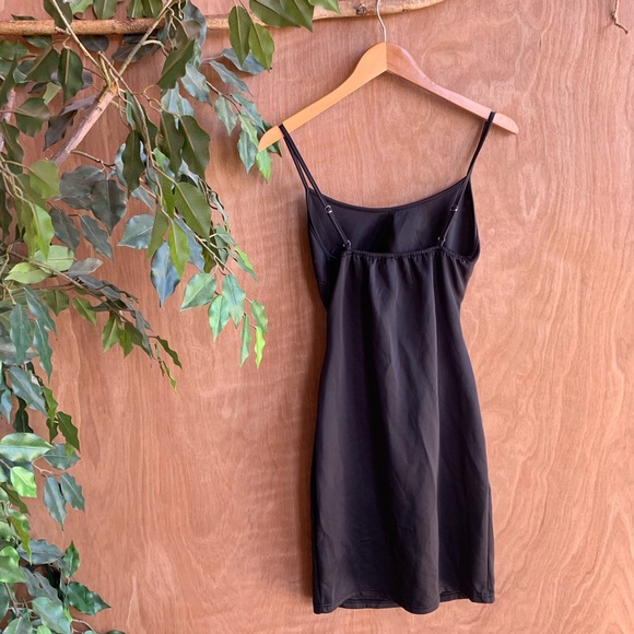 Piano Liang Fu shi midriff cutout dress - Picture 4 of 5